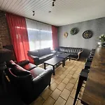 Hani's Partyhaus Dom wakacyjny