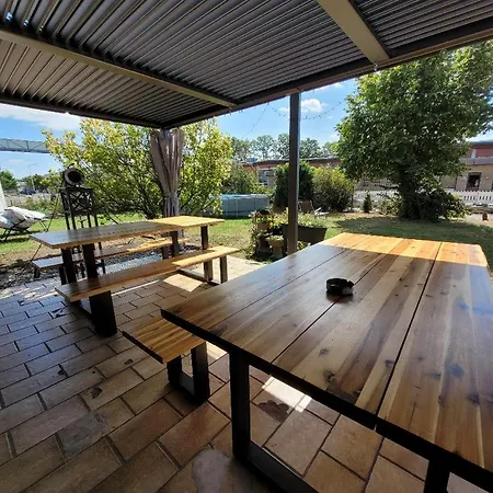 Hani's Partyhaus Feriehus *