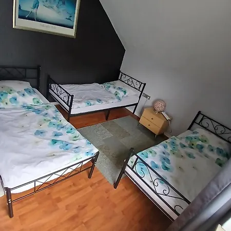 Σπίτι διακοπών Hani's Partyhaus *